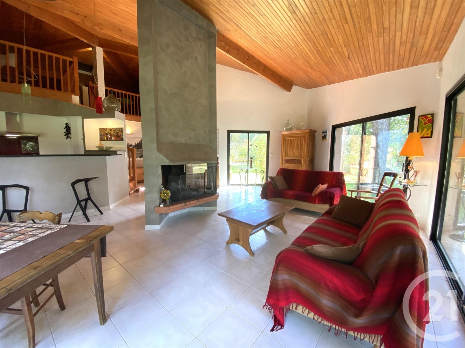 Maison à louer, 161m², Roquettes