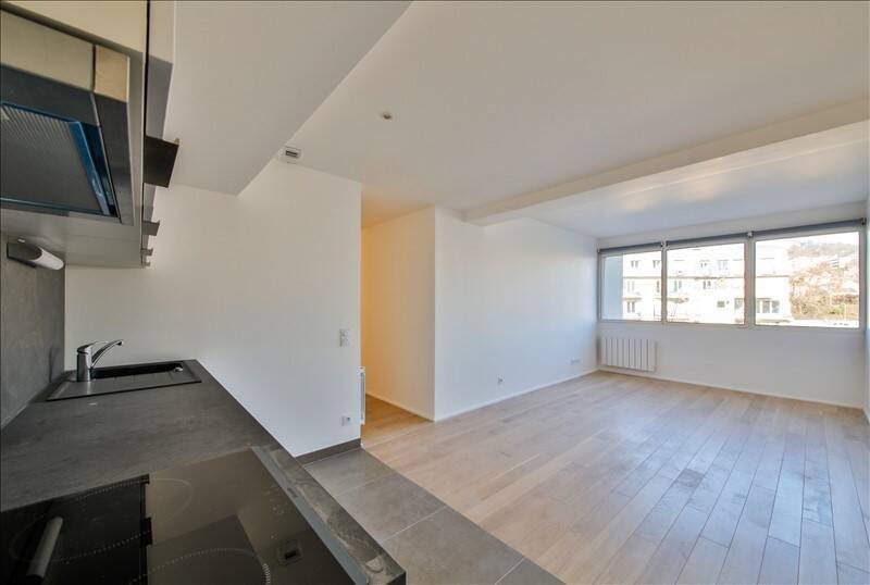 Appartement à louer, 85m², Suresnes