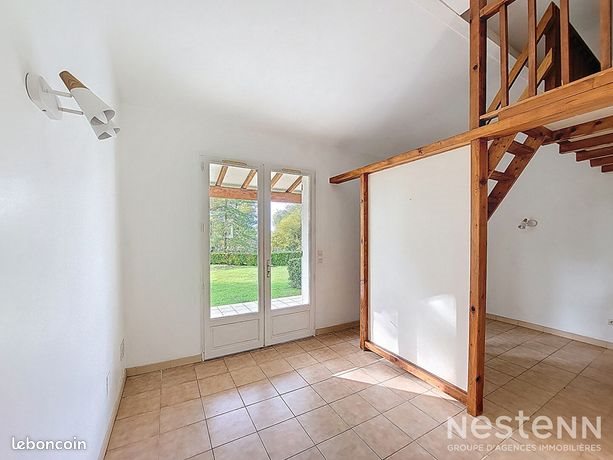 Appartement à louer, 35m², Larressingle