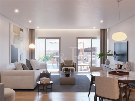 1 bedroom apartment with terrace and parking, Campolide, Lisbon