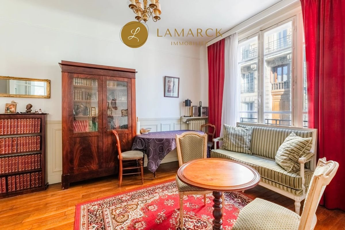 Appartement à louer, 47m², Paris 18ème