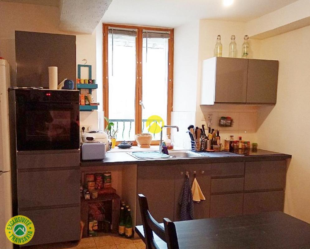 Appartement à vendre, 74m², Villeneuve-la-Dondagre