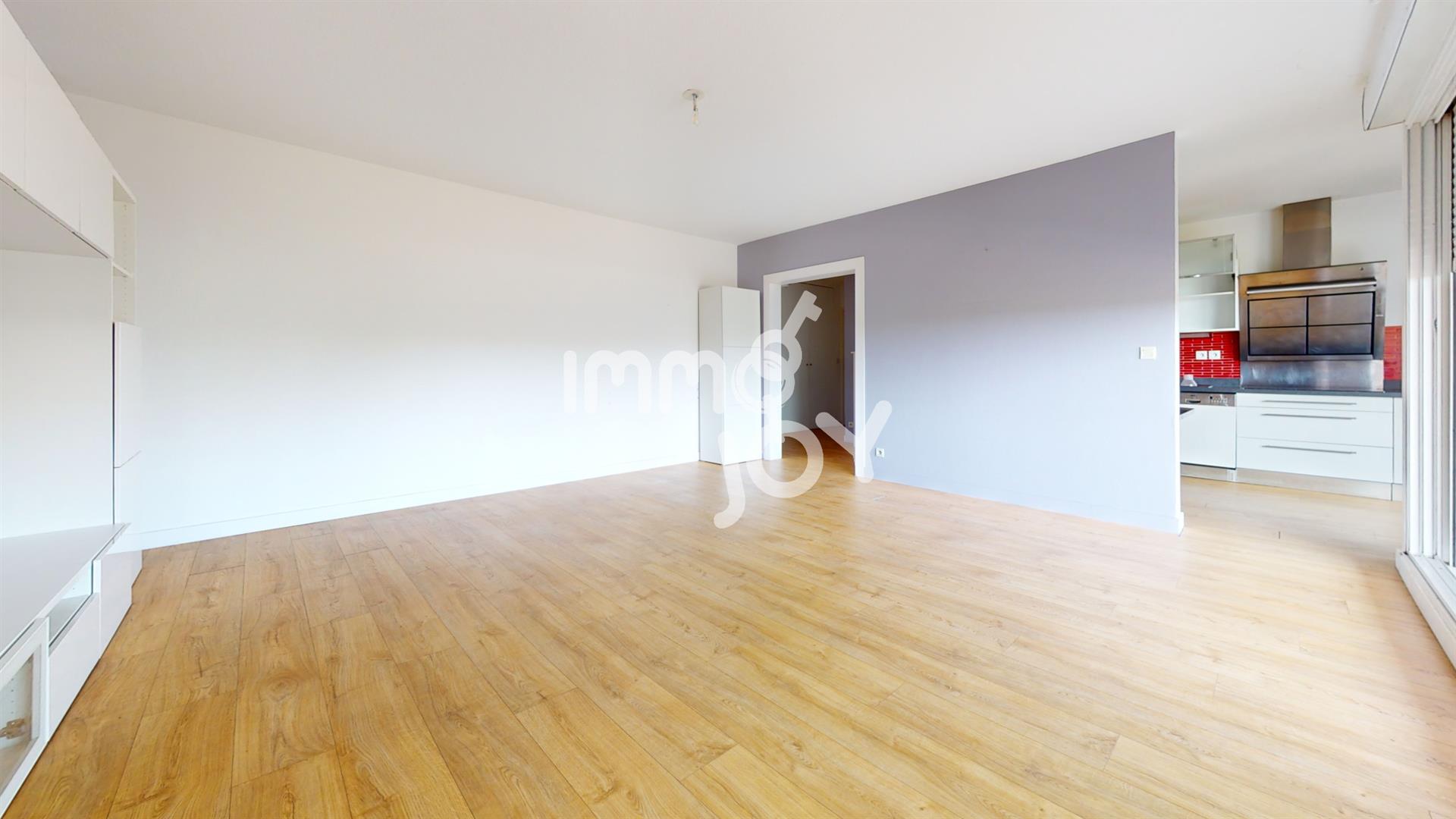 Appartement à louer, 93m², Seilh