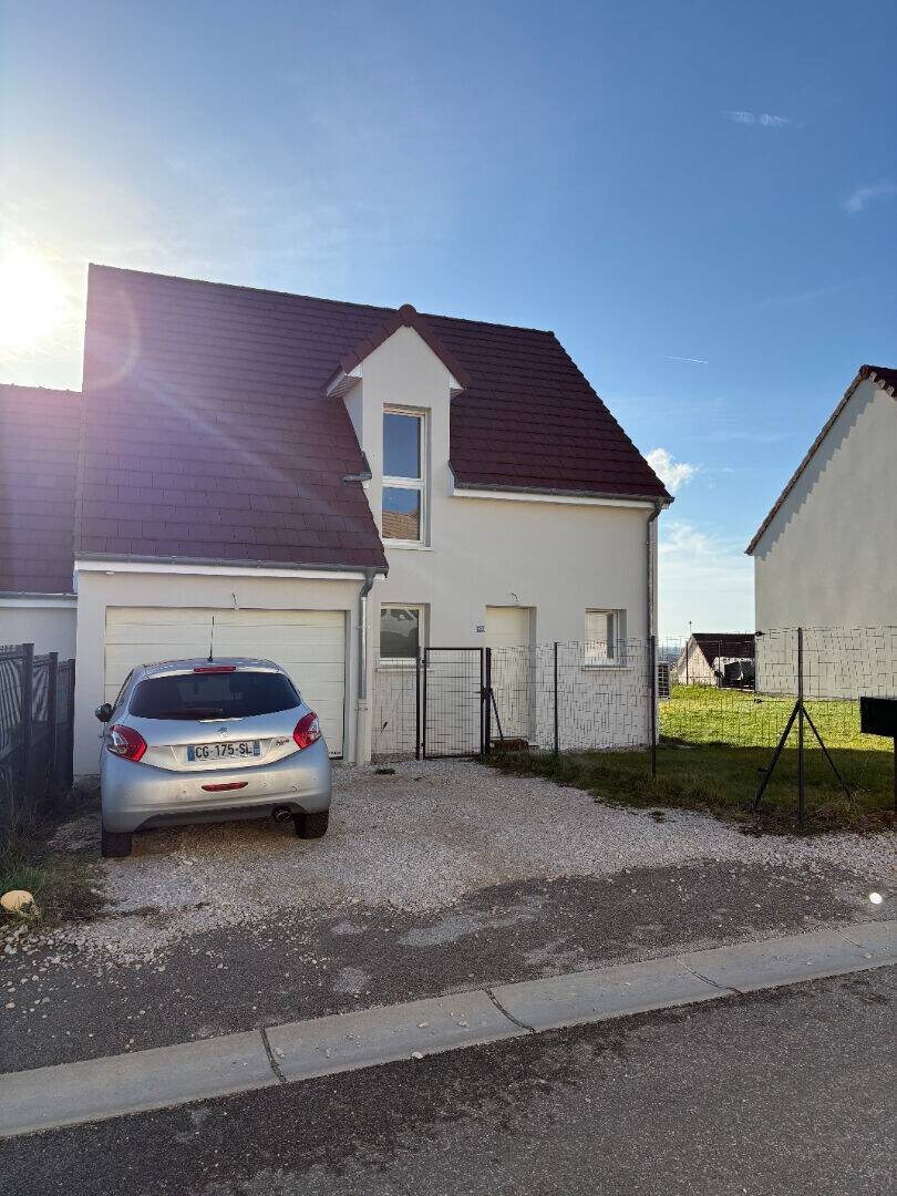 Maison à louer, 89m², Jouhe