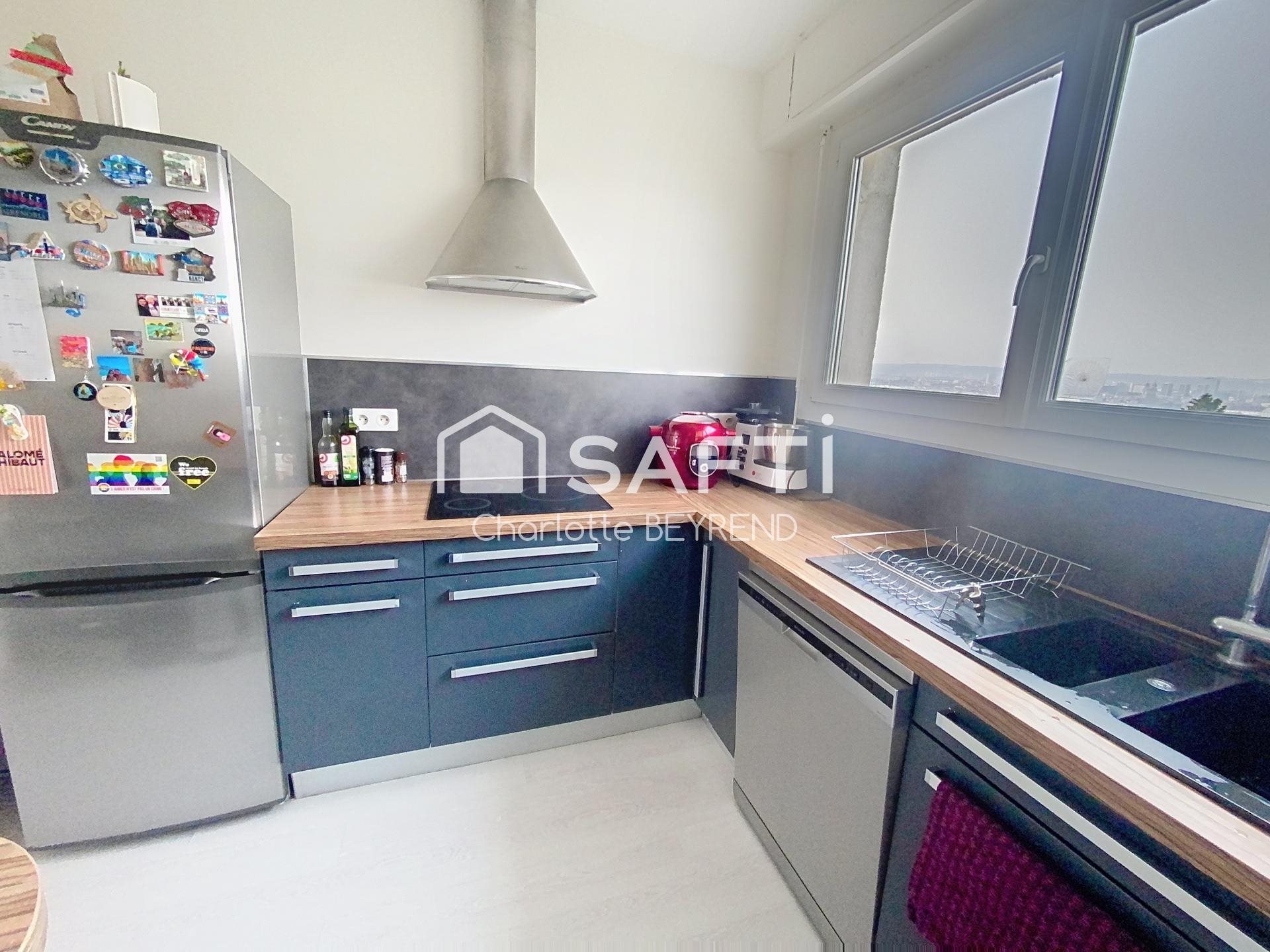Appartement à vendre, 74m², Saint-Max