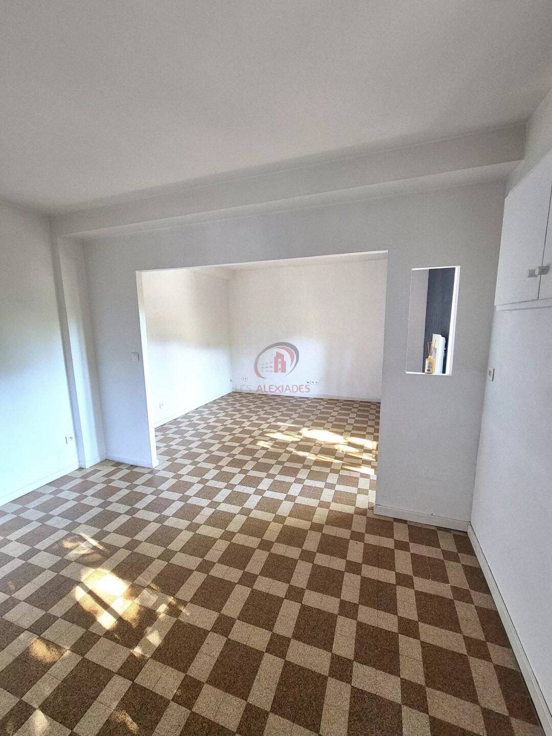 Maison à louer, 93m², Evenos