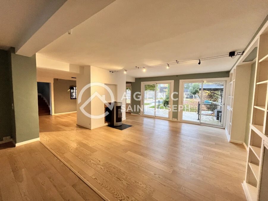 Maison à louer, 218m², Yvetot