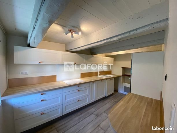 Maison à louer, 81m², Ambialet