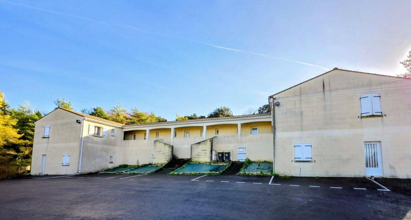 Appartement à vendre, 354m², La Couronne