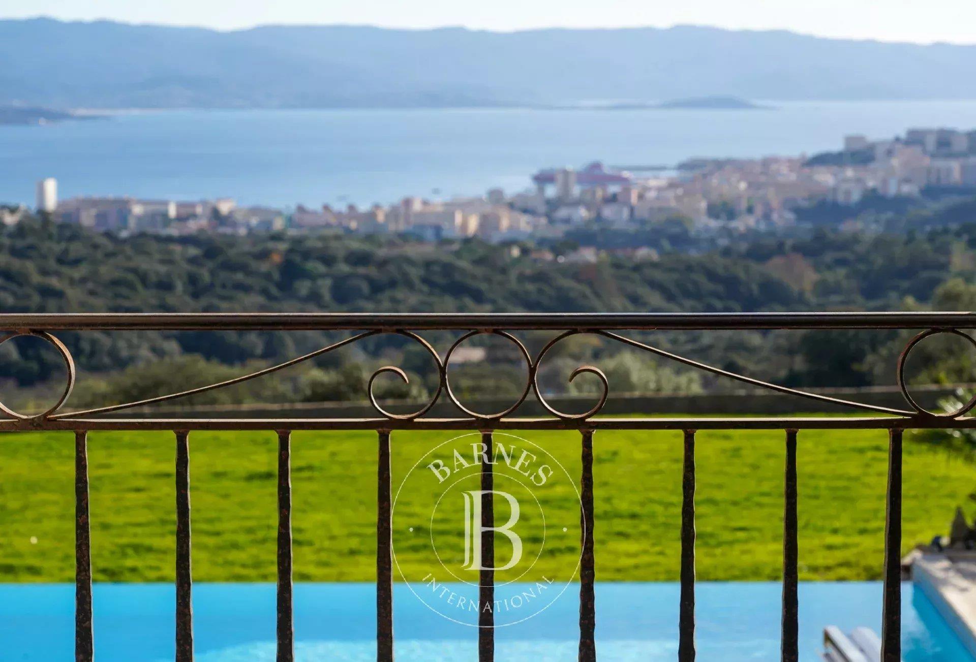 Near Ajaccio, Alata, panoramic sea views, 5 rooms