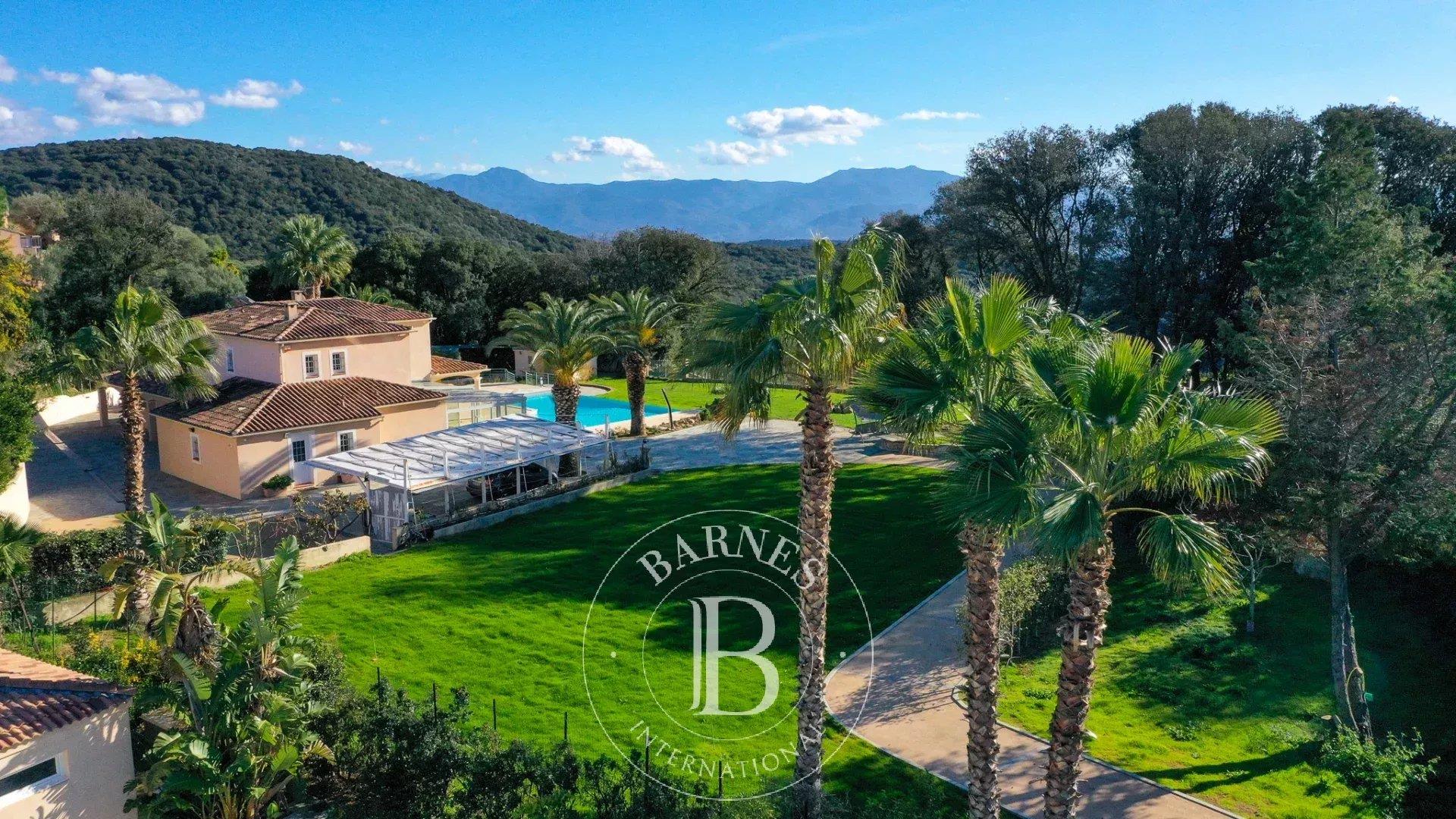 Near Ajaccio, Alata, panoramic sea views, 5 rooms