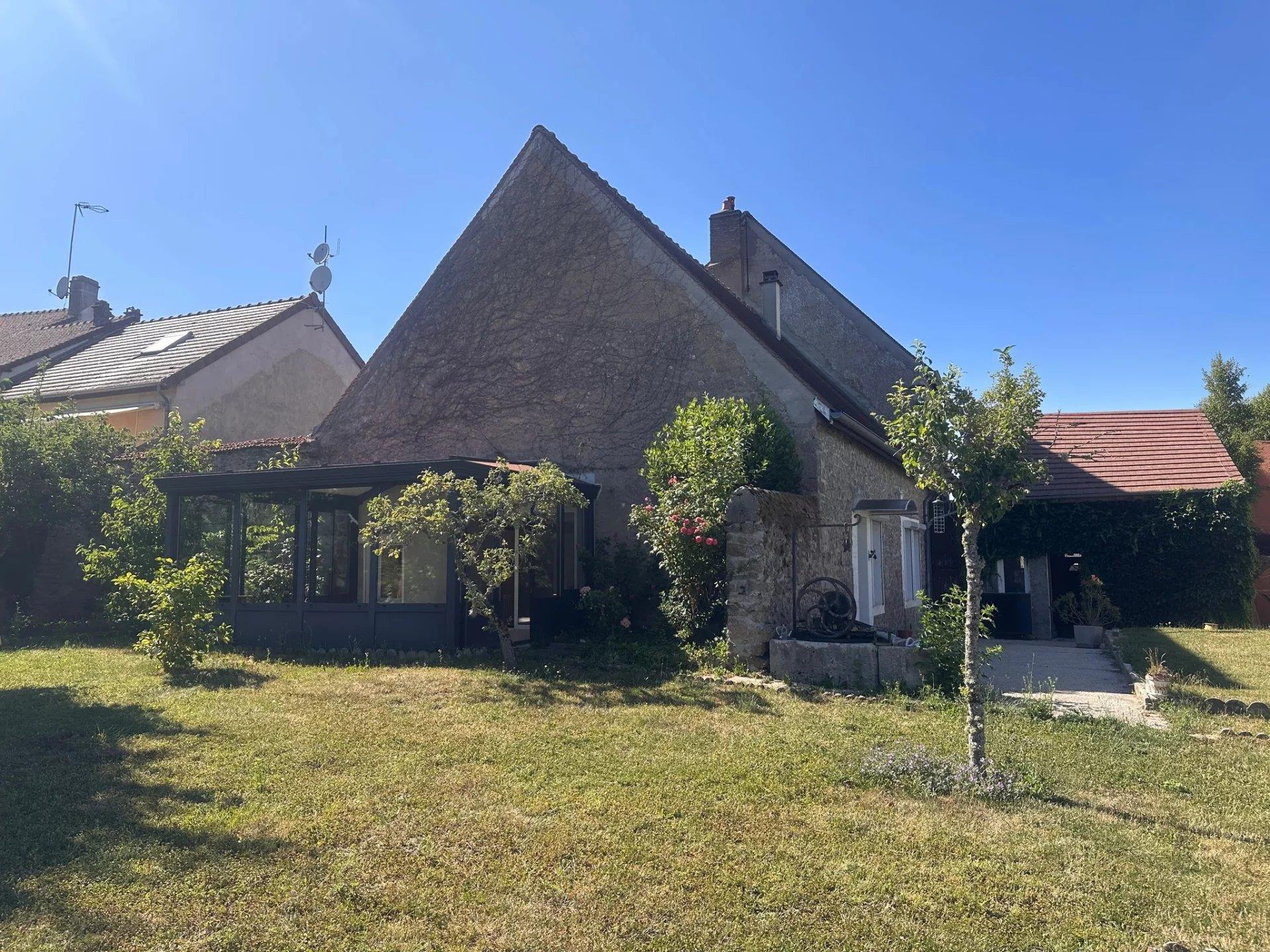 En Exclusivité : Saulieu, Maison Prête À Vivre