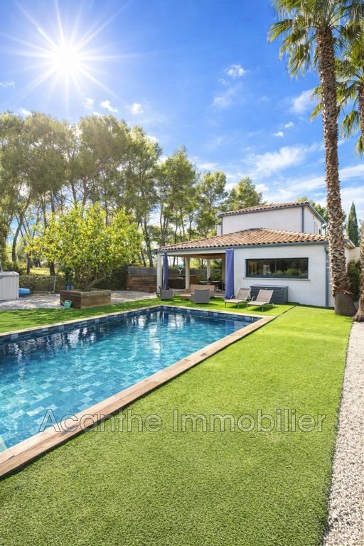 Maison à vendre, 215m², Saint-Vincent-de-Barbeyrargues