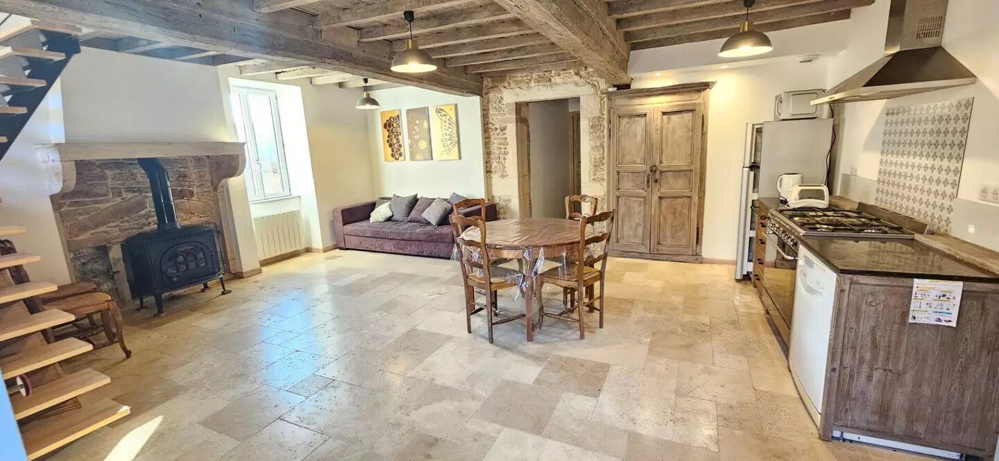 Maison à louer, 128m², Burgy