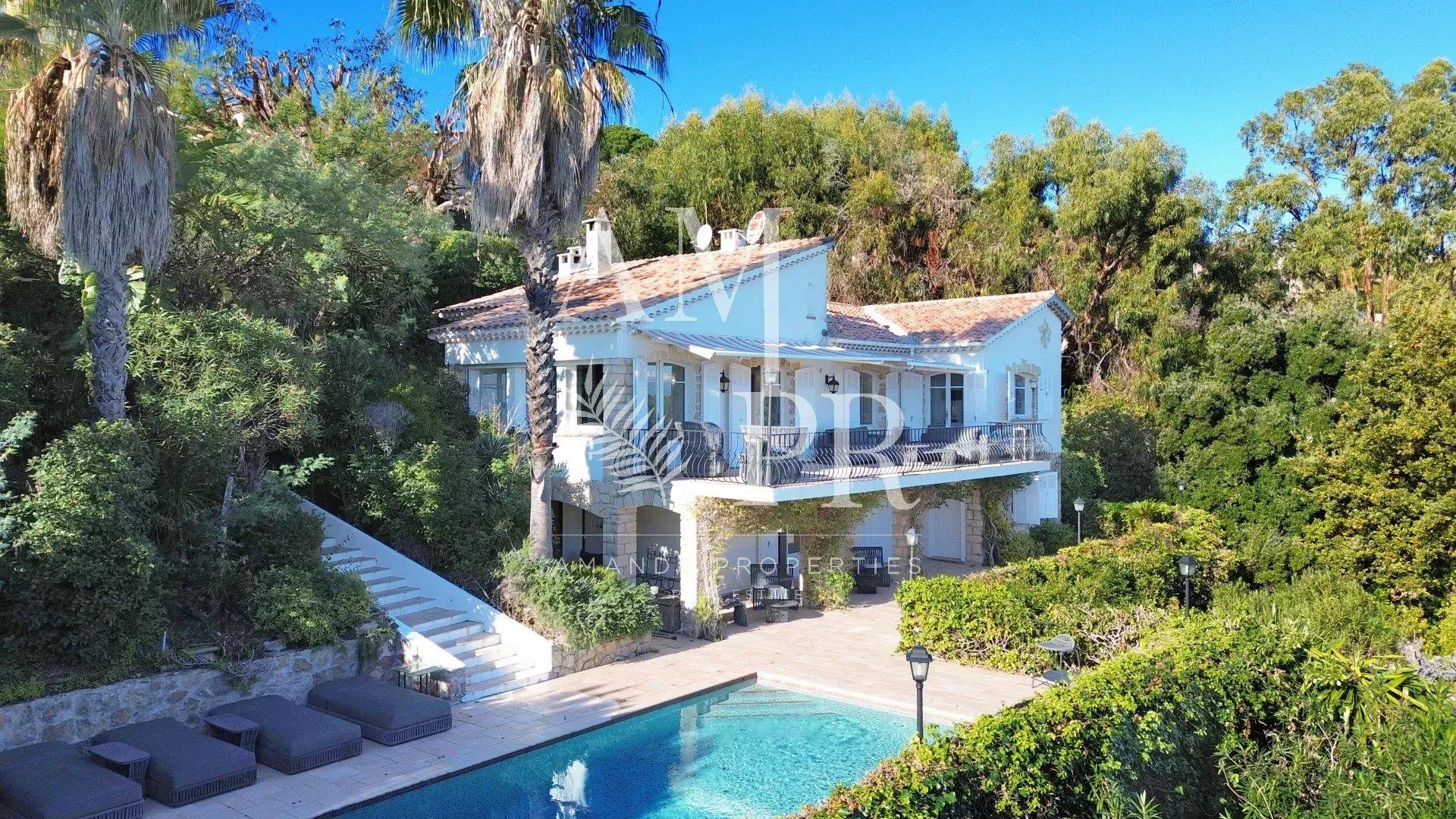 Maison à louer, 185m², Vallauris