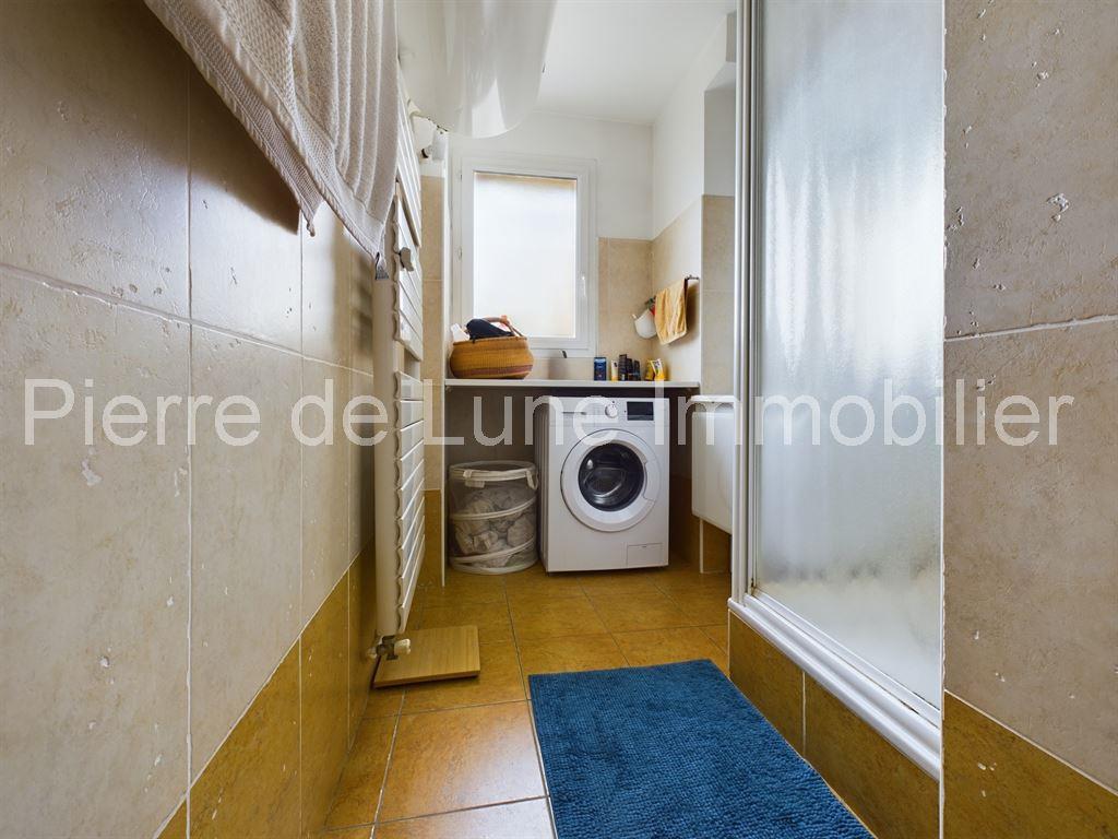 Purchase: Apartment (69006)