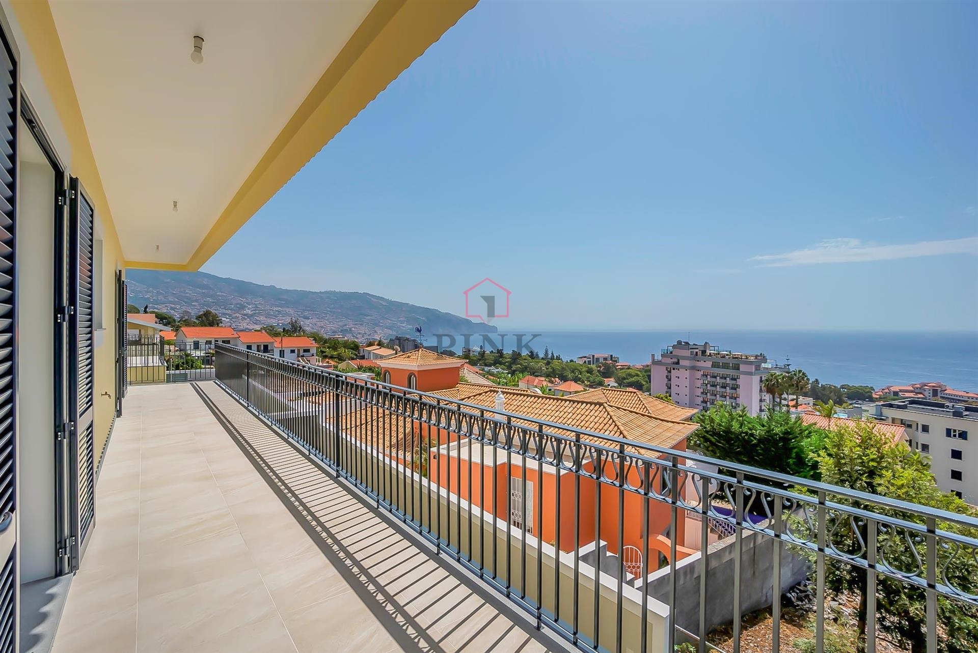 Casa - 3 Dormitorios - Funchal