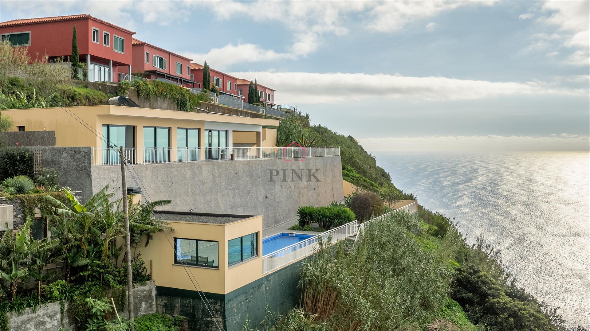 Luxusvilla mit Meerblick - 3 Schlafzimmer in Arco da Calheta
