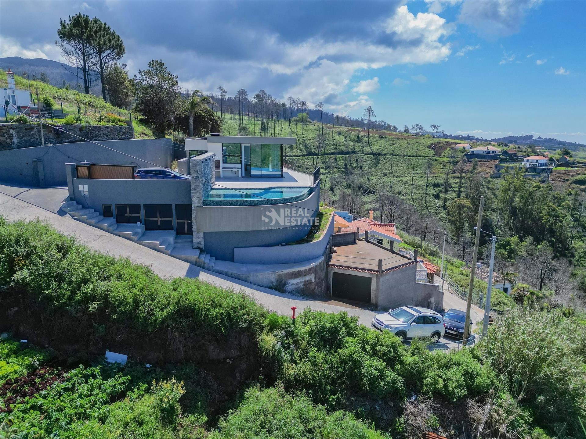 Single Storey House | Swimming Pool | Final Phase Of Finishing