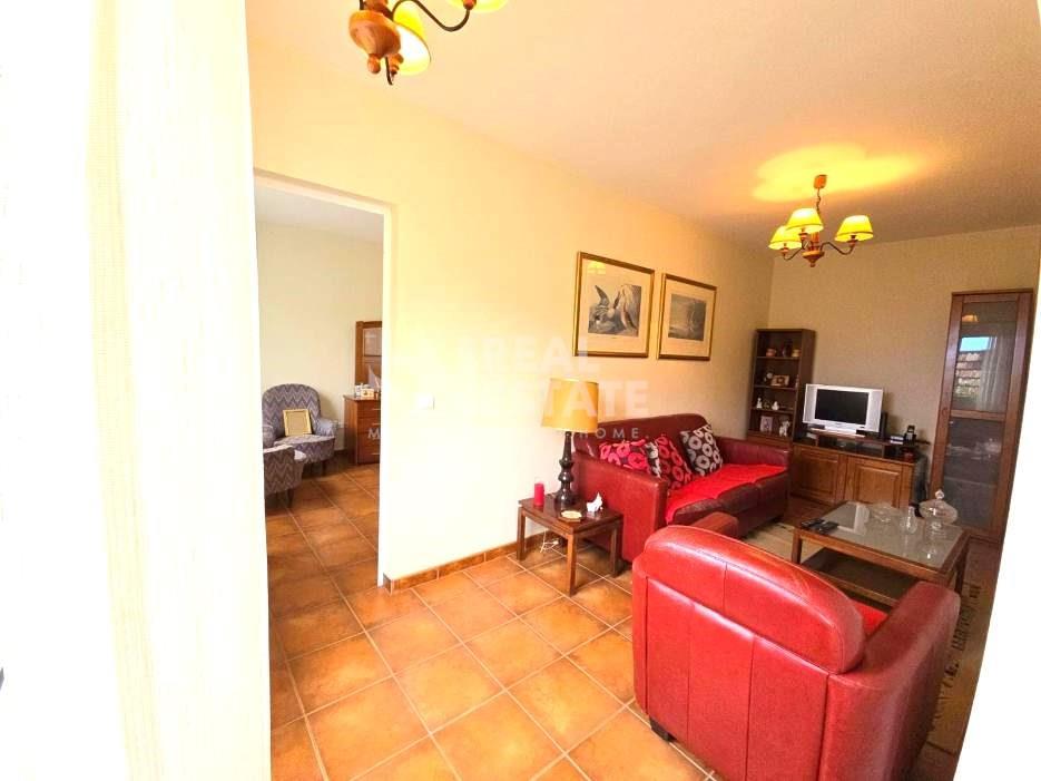 Villa op uitstekende locatie in Arco de São Jorge