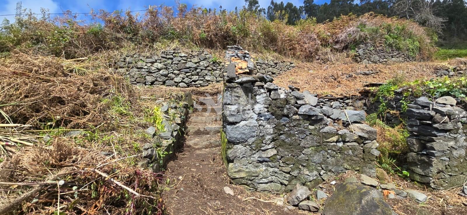 Terrain avec ruine à récupérer