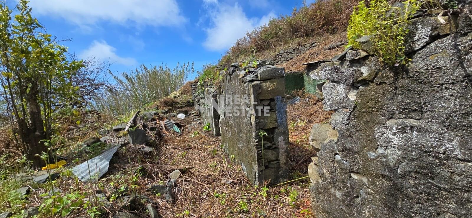 Terrain avec ruine à récupérer