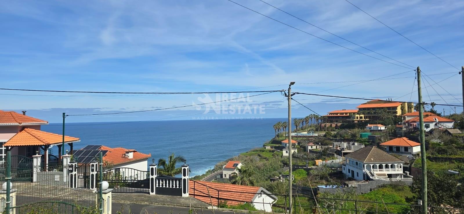 Land with approved project in Ponta Delgada