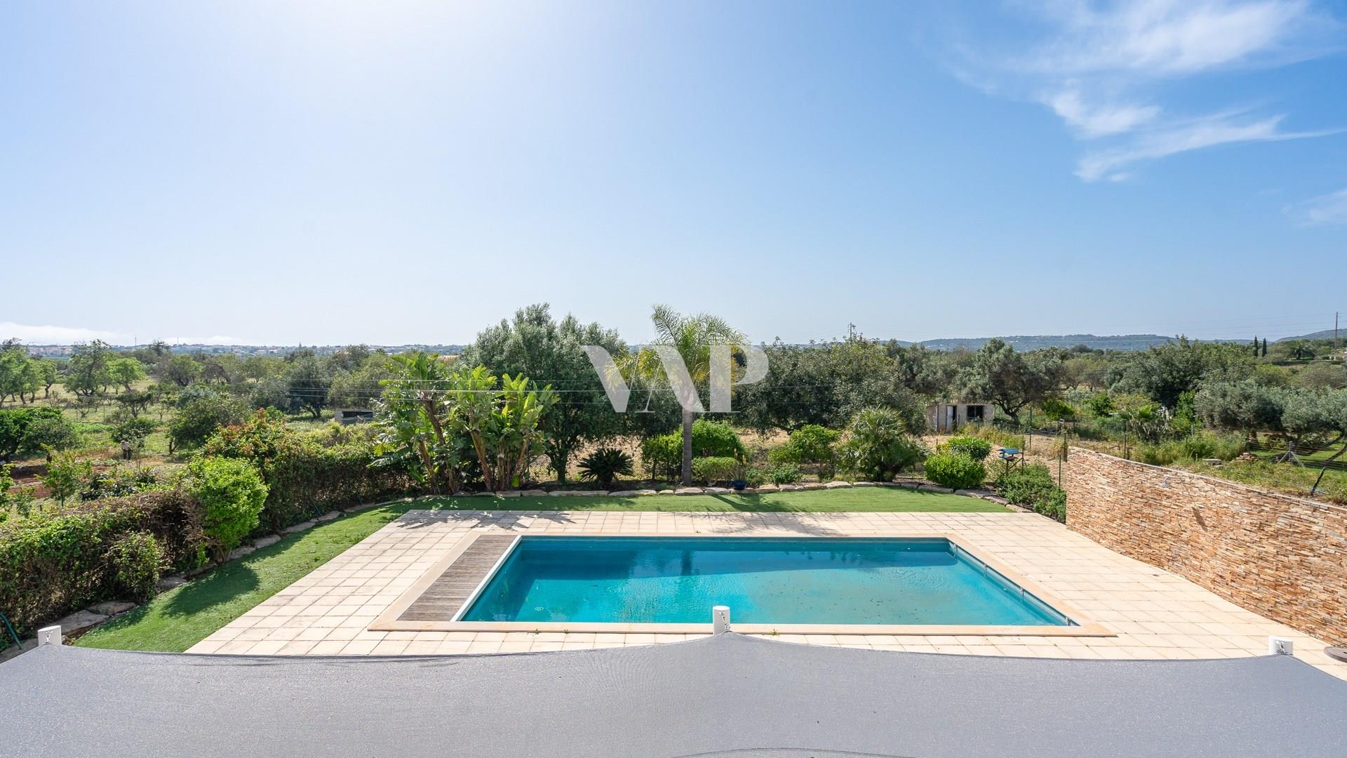 Villa mit 4 Schlafzimmern und Pool, Boliqueime