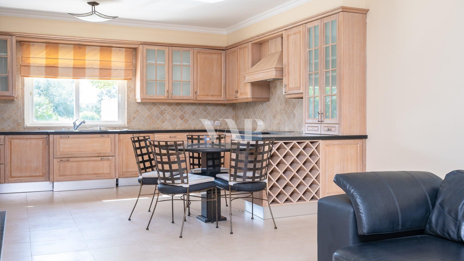 Villa mit 4 Schlafzimmern und Pool, Boliqueime