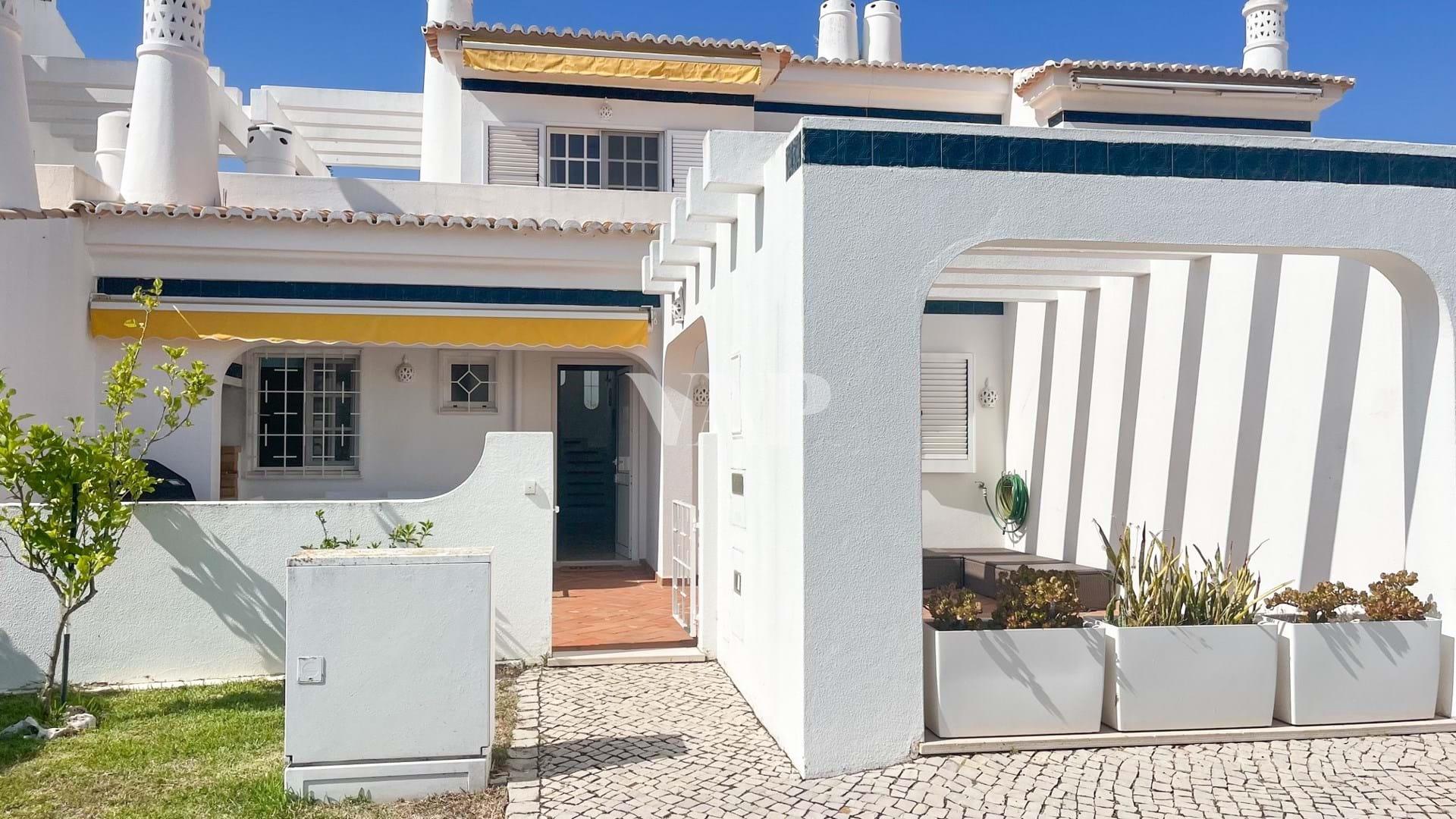 Villa de 3 chambres avec piscine commune, Vilamoura