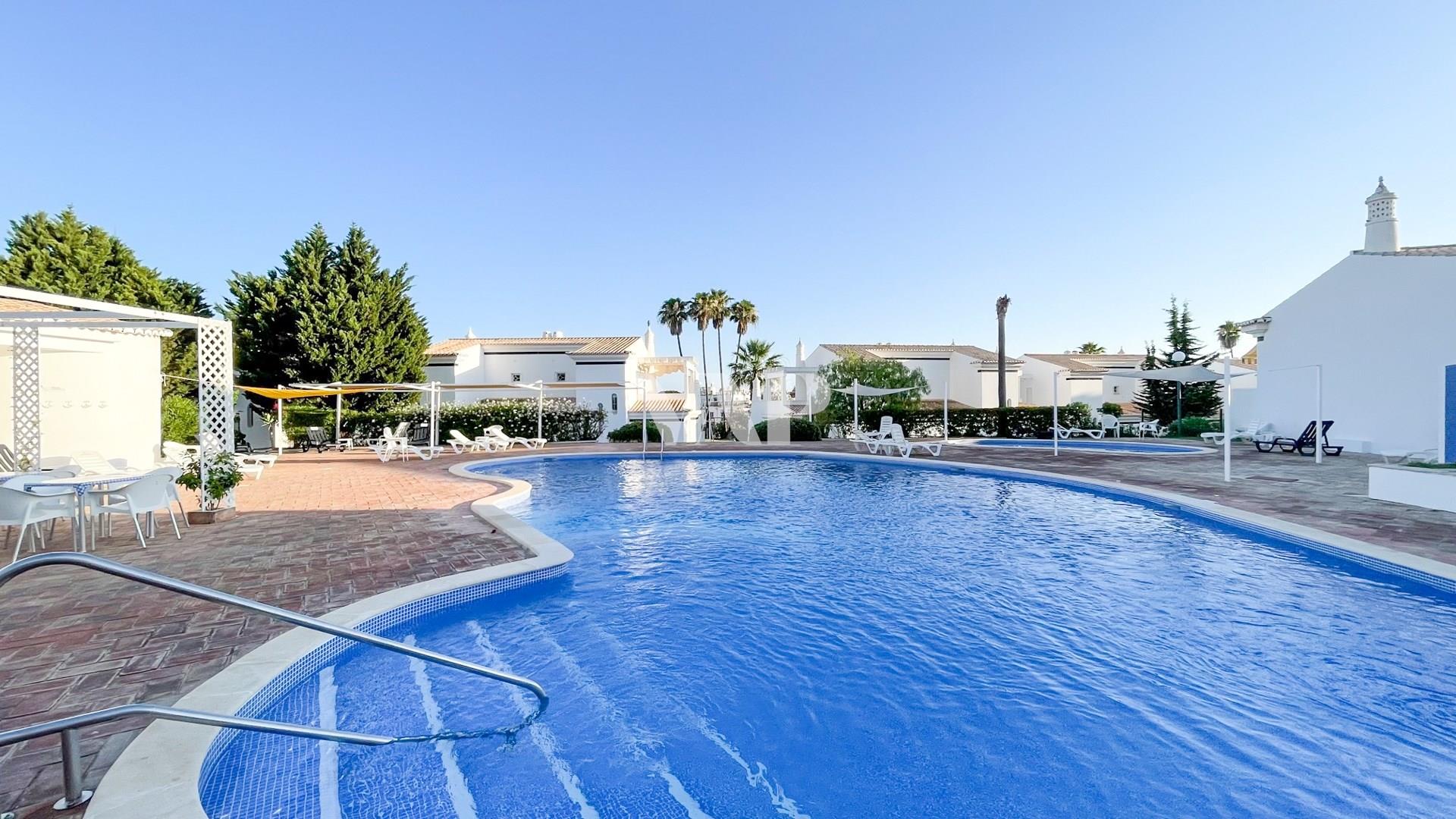 Villa de 3 chambres avec piscine commune, Vilamoura