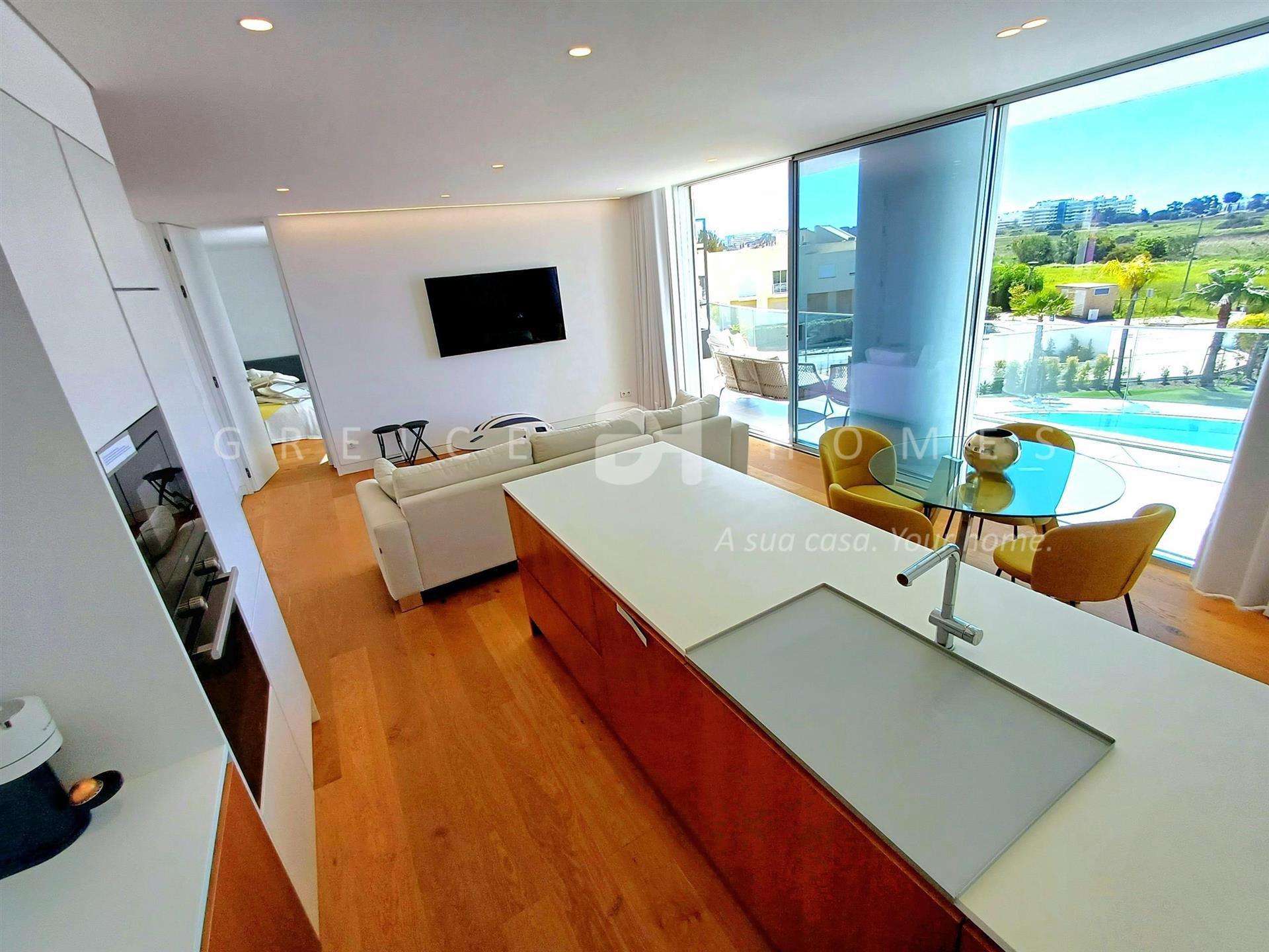 À Vendre Appartement De 3 Chambres Au Dernier Étage Dans Le Quartier Privilégié De Vilamoura