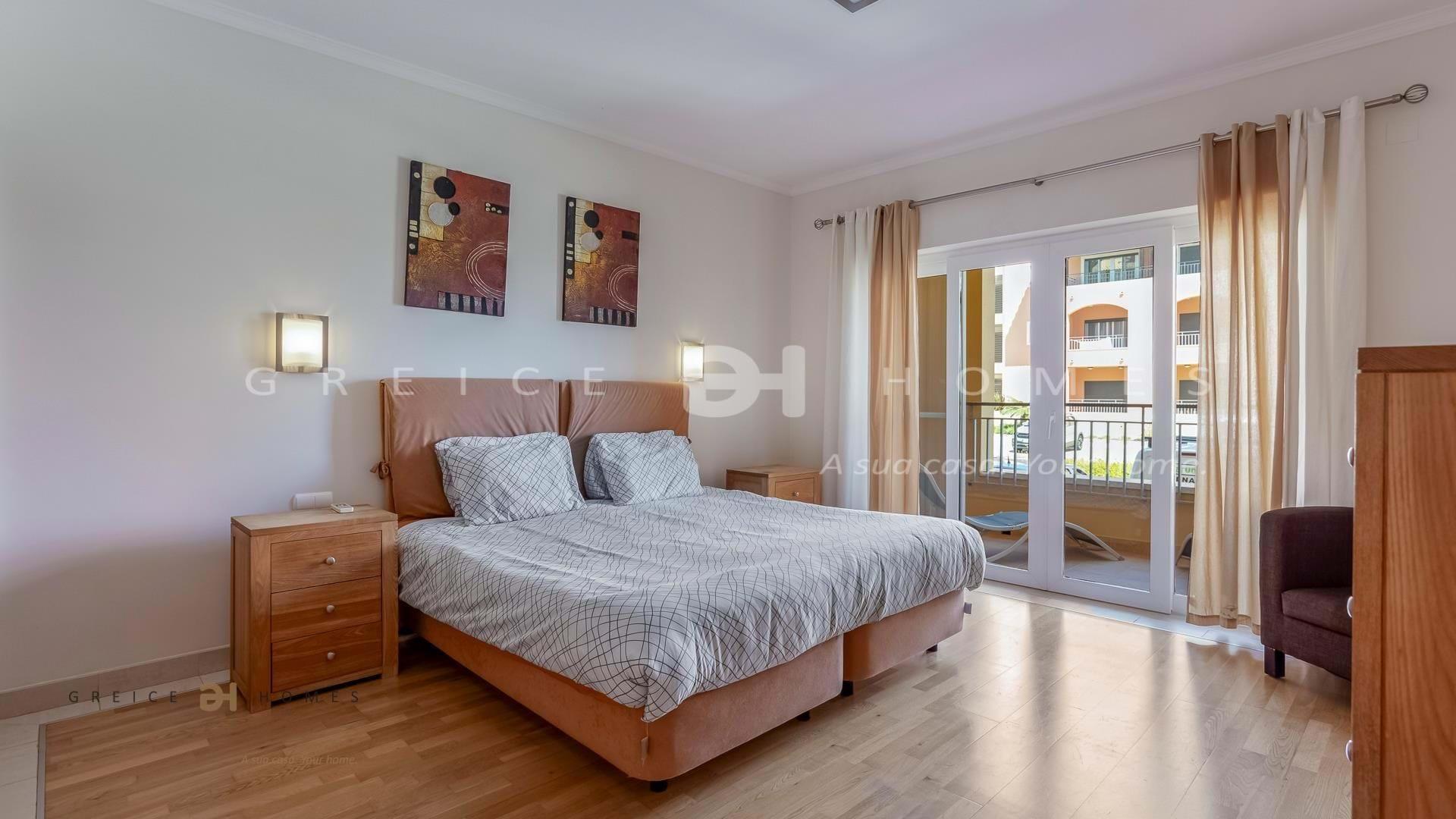 A Vendre Appartement De 2 Chambres Communauté Fermée Avec Piscine À Vilamoura