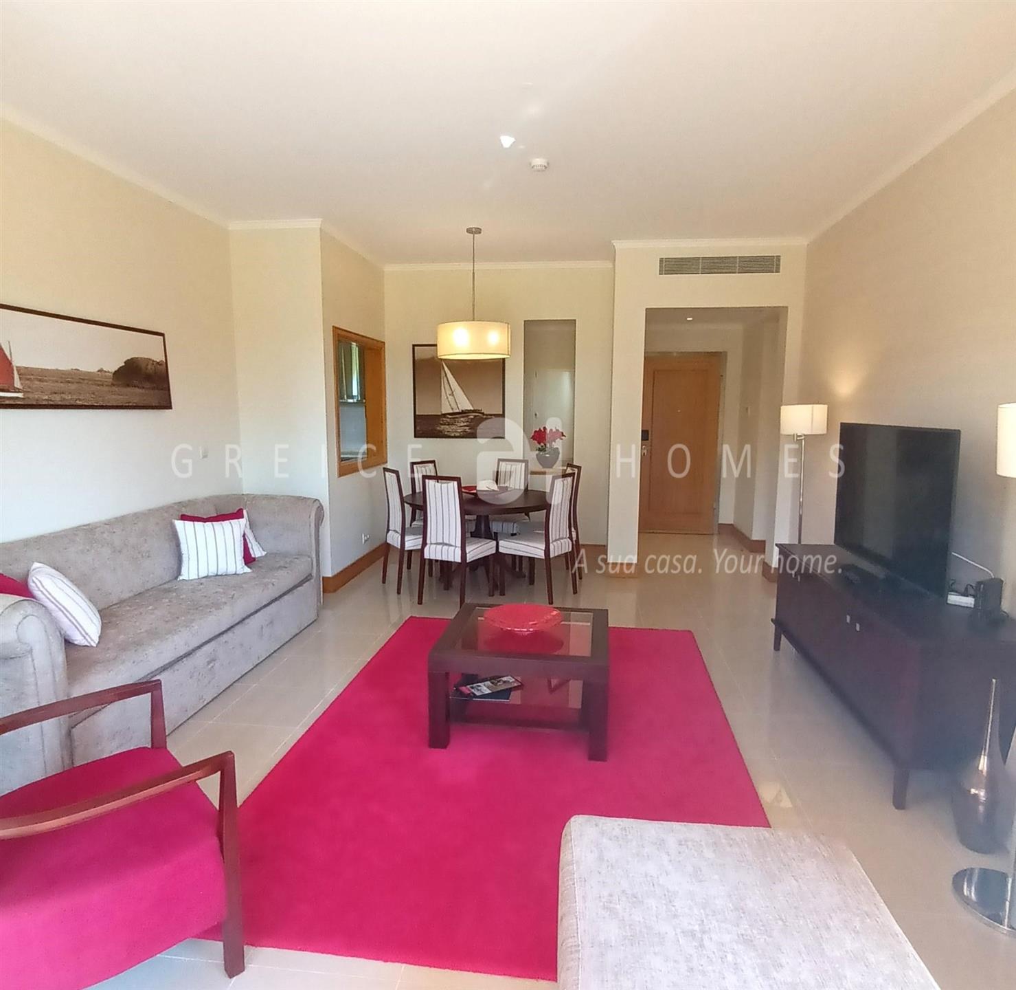 A Vendre Appartement De 2 Chambres Dans Une Communauté Fermée À Vilamoura