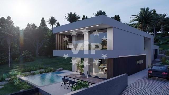 Boliqueime -Land Mit Genehmigtem Projekt Für Vier Schlafzimmer Wohnungen