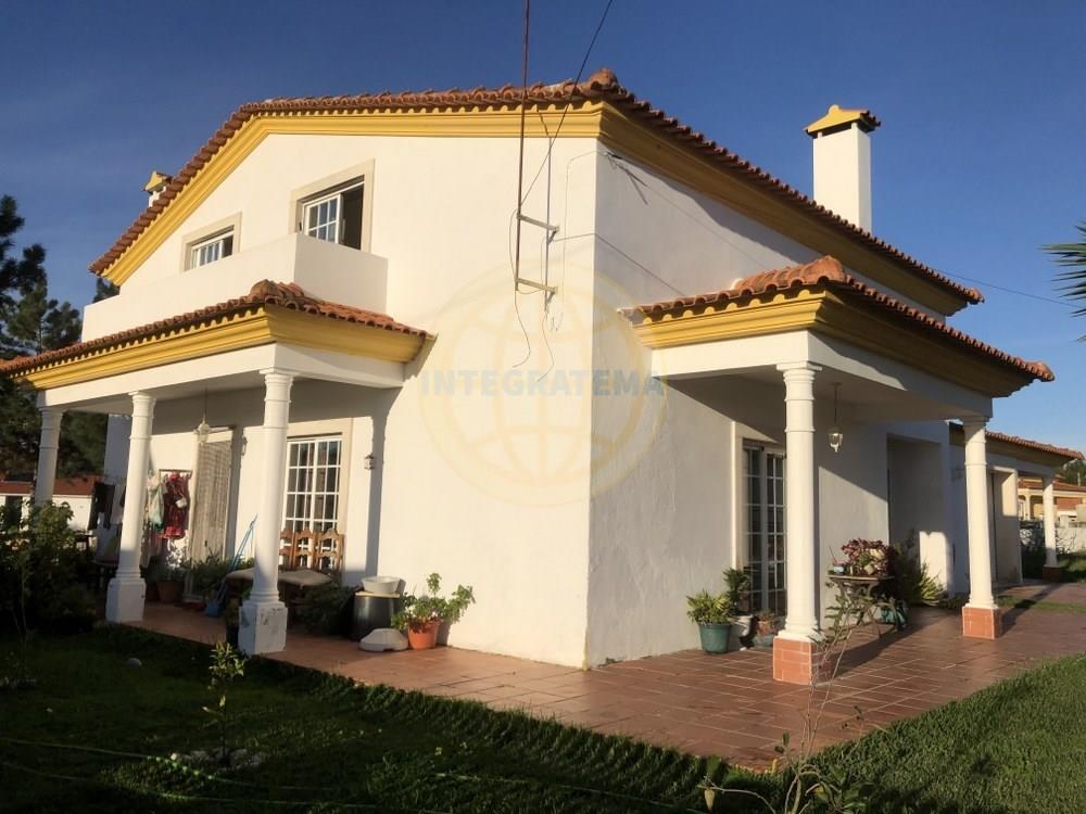 4 Bedroom Villa In Nadadouro