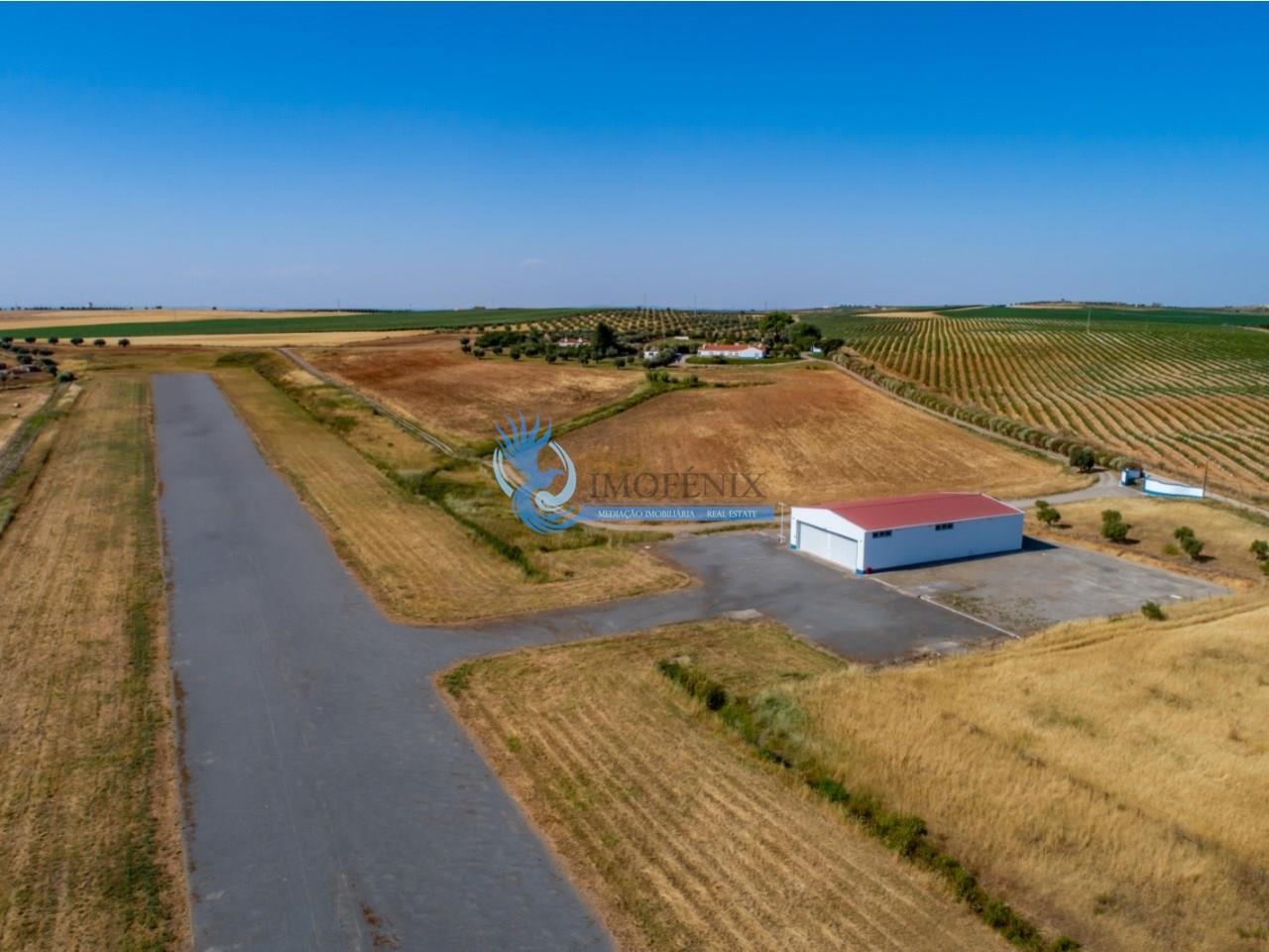 Homeowner in Alentejo, with private airfield, Beja, Ferreira do Alentejo