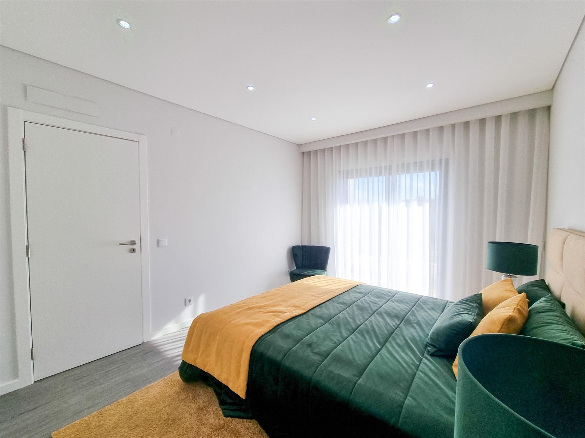 4-Zimmer-Wohnung mit Pool, Garten und Parkplatz in Olhão | Neues Gebäude