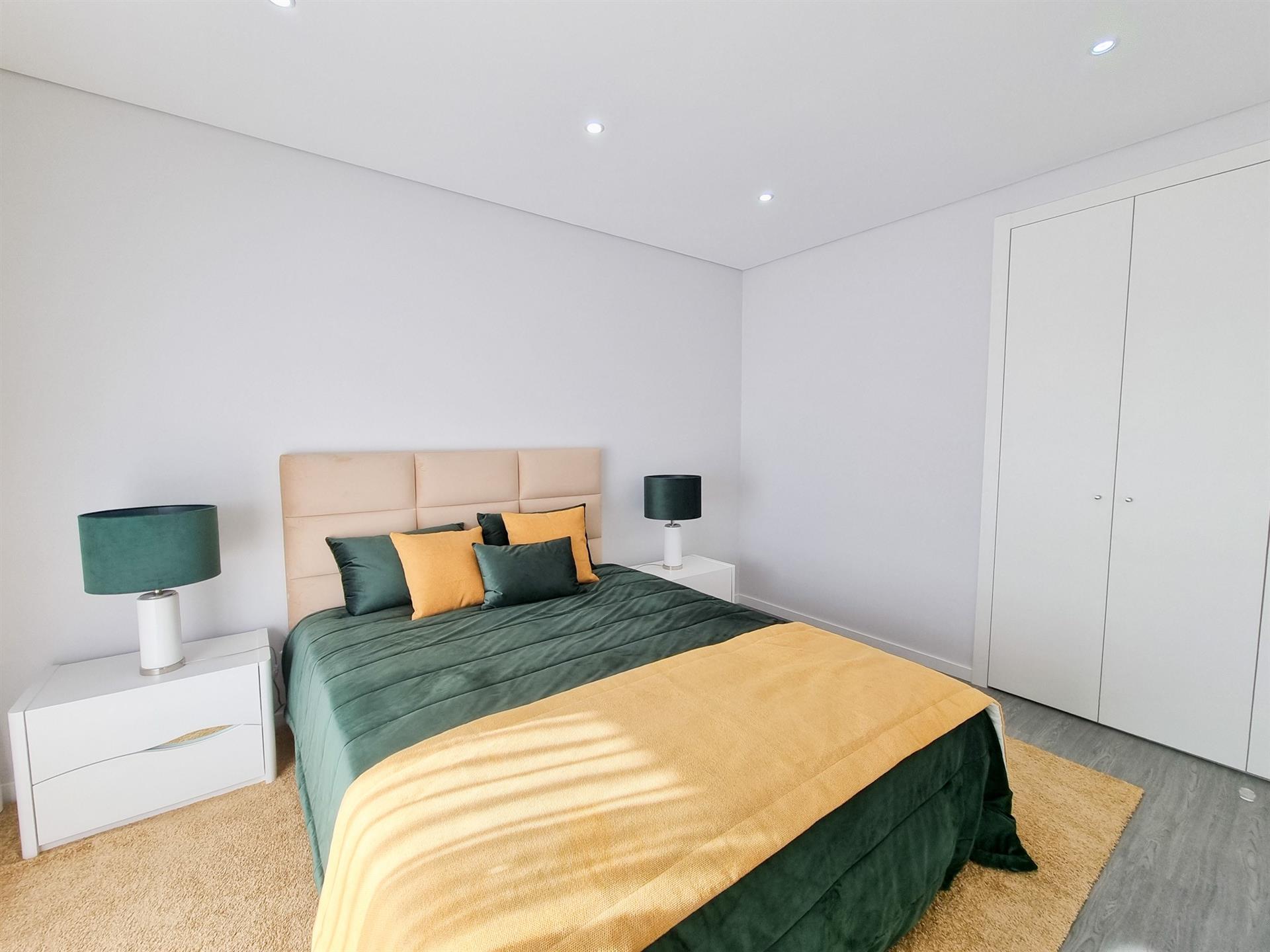 4-Zimmer-Wohnung mit Pool, Garten und Parkplatz in Olhão | Neues Gebäude