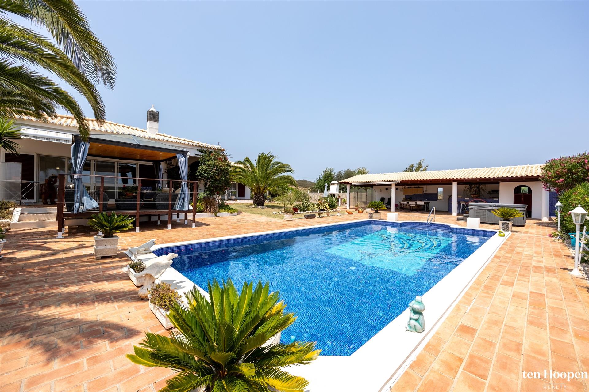 4 bedroom villa nestled in the countryside with ample space.