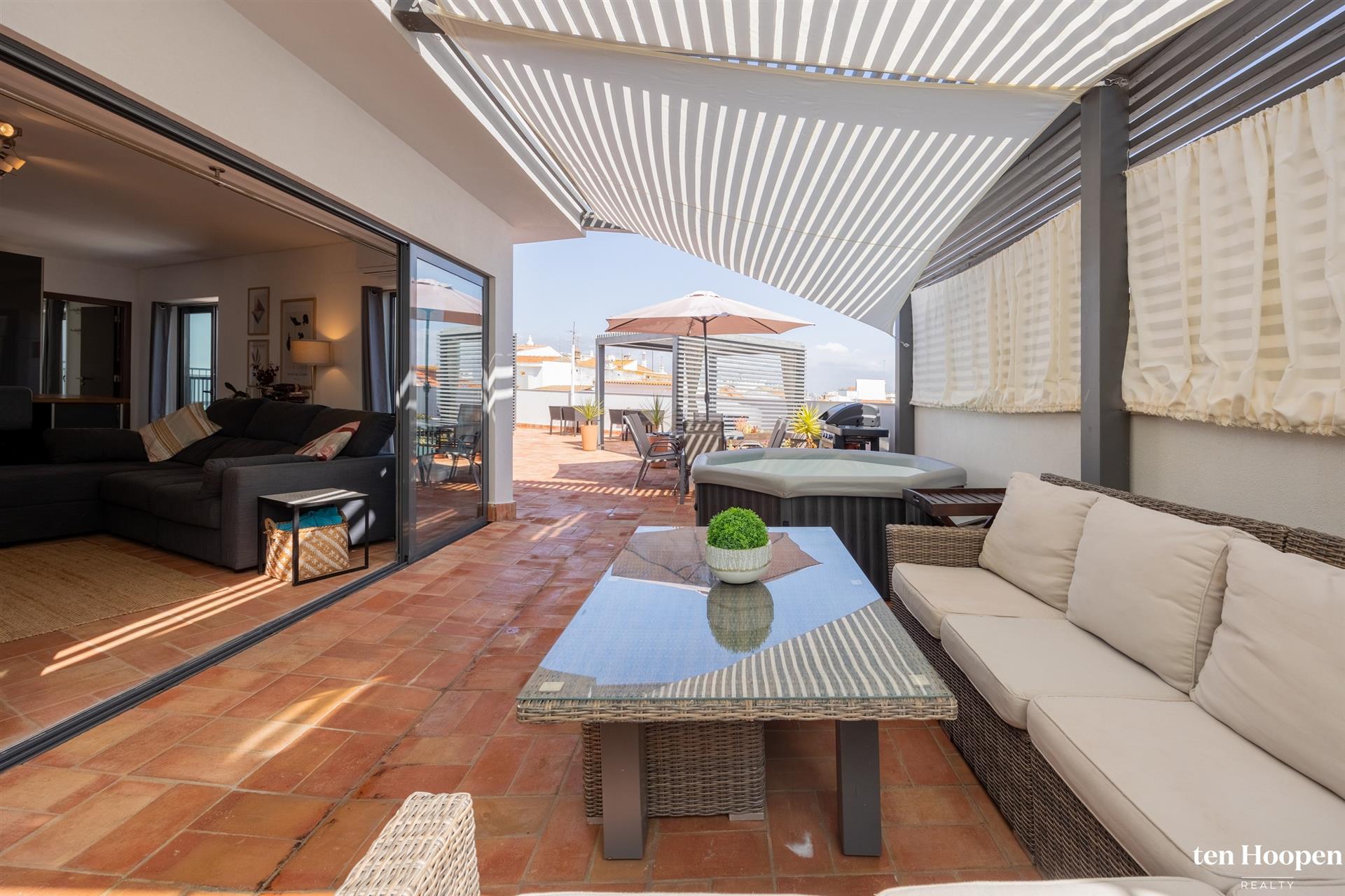 Boutique hotel for sale in the historic centre of Lagos