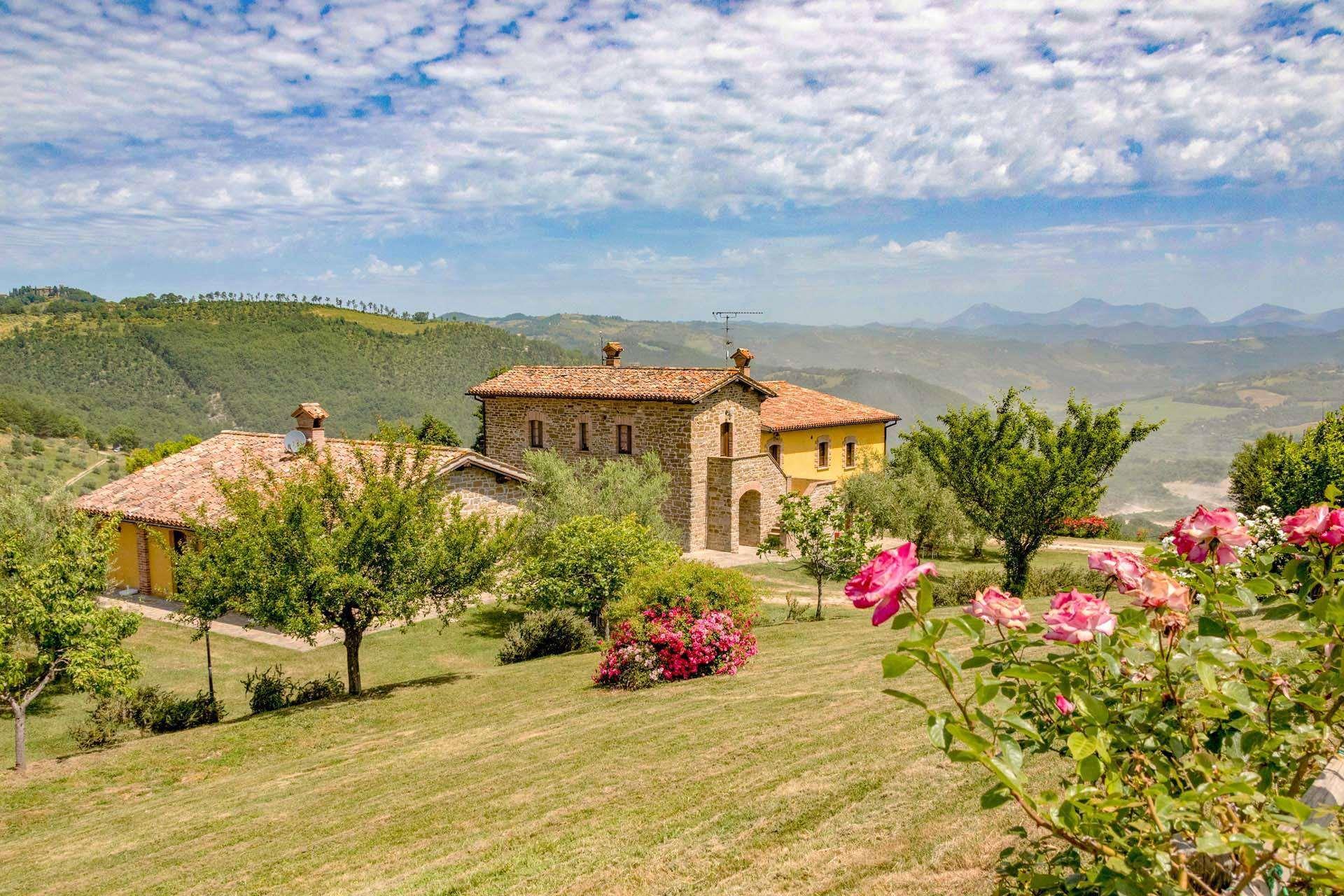 12 Bedrooms - Farmhouse - Umbria - For Sale - A1190ta76707