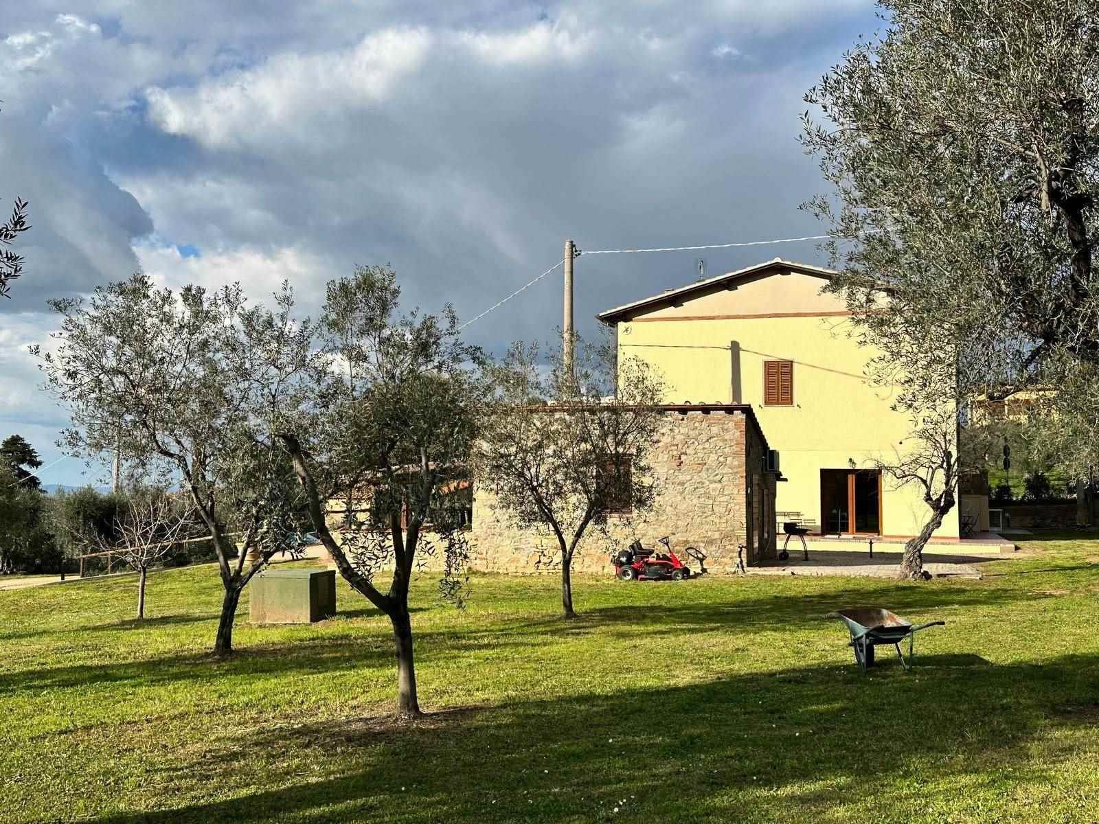 10 Bedrooms - Farmhouse - Tuscany - For Sale - A7631taa