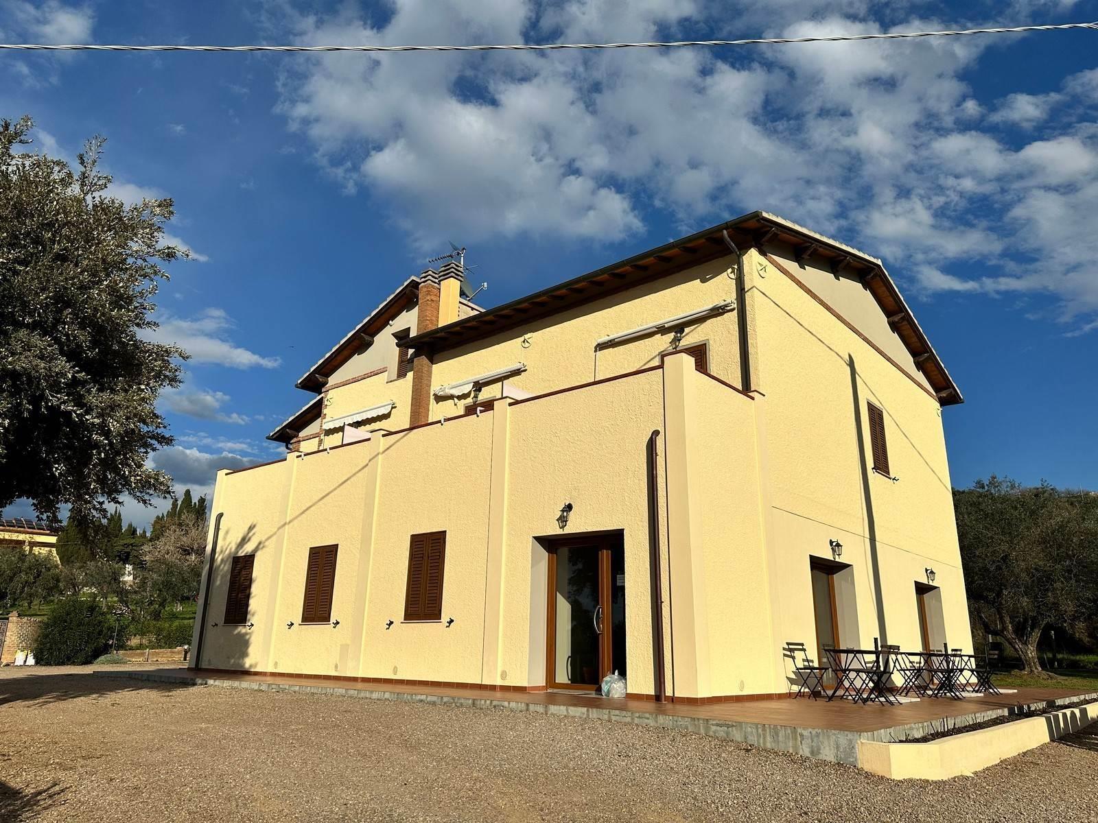10 Bedrooms - Farmhouse - Tuscany - For Sale - A7631taa