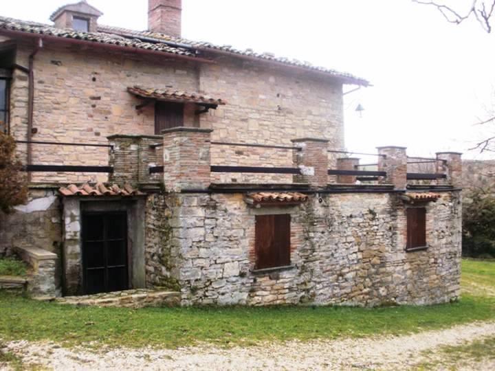 5 Bedrooms - Farmhouse - Umbria - For Sale - A6380taa