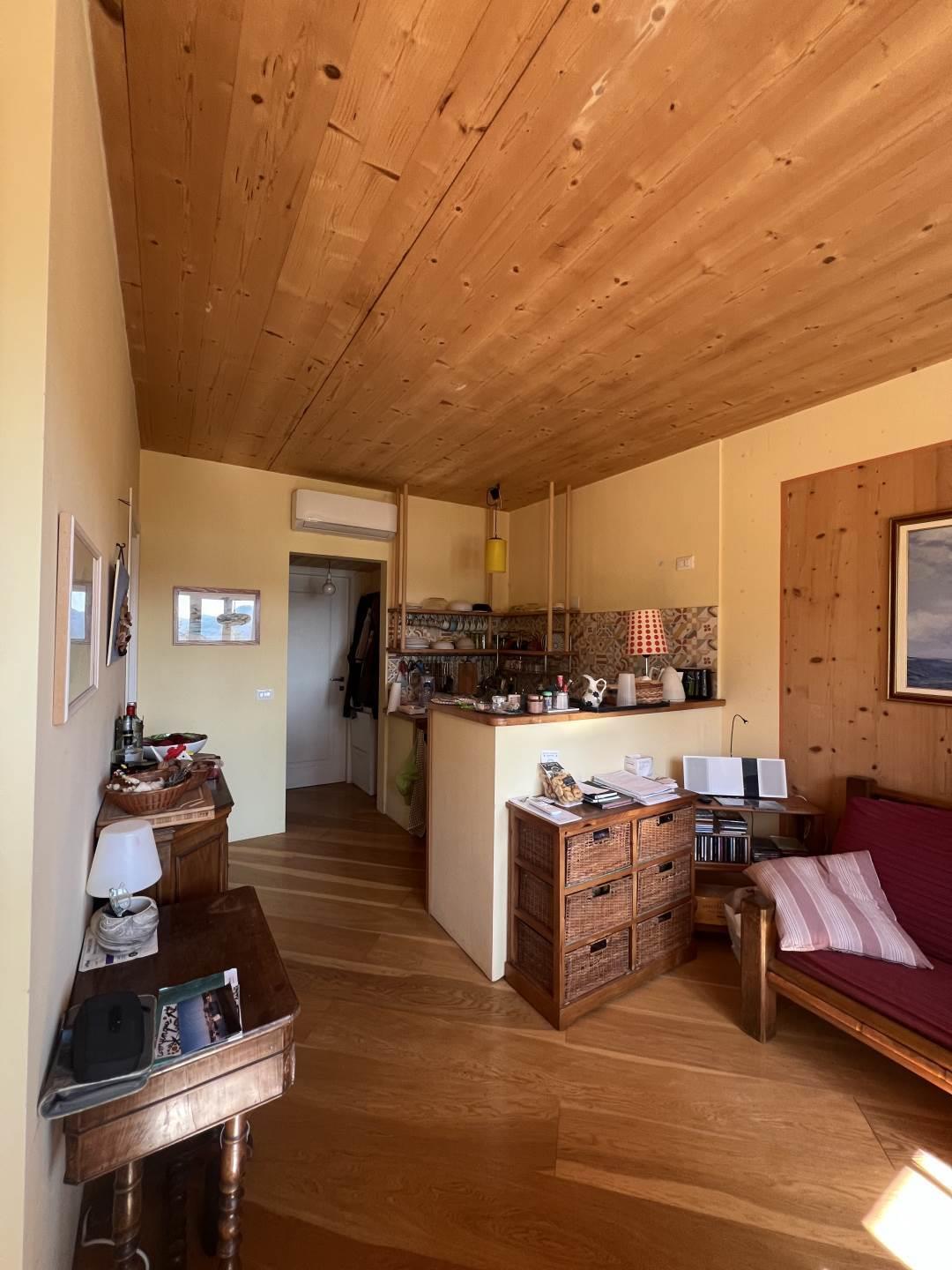 5 Bedrooms - Flat - Tuscany - For Sale - A9591fr027