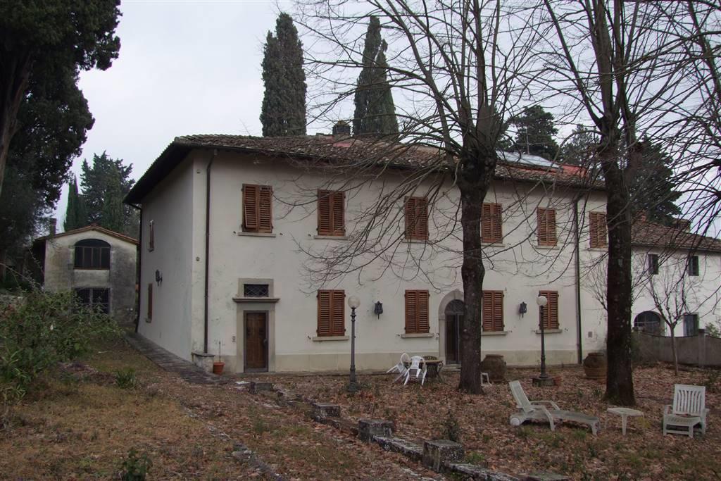 4 Bedrooms - House Semidetached - Tuscany - For Sale - A6273rva
