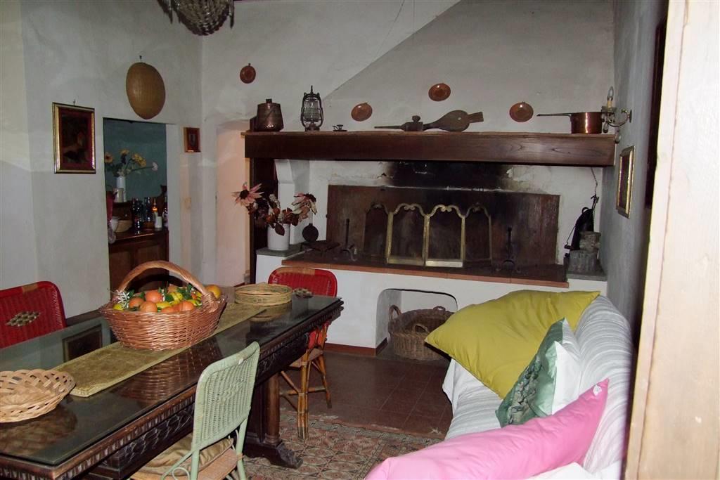 4 Bedrooms - House Semidetached - Tuscany - For Sale - A6273rva