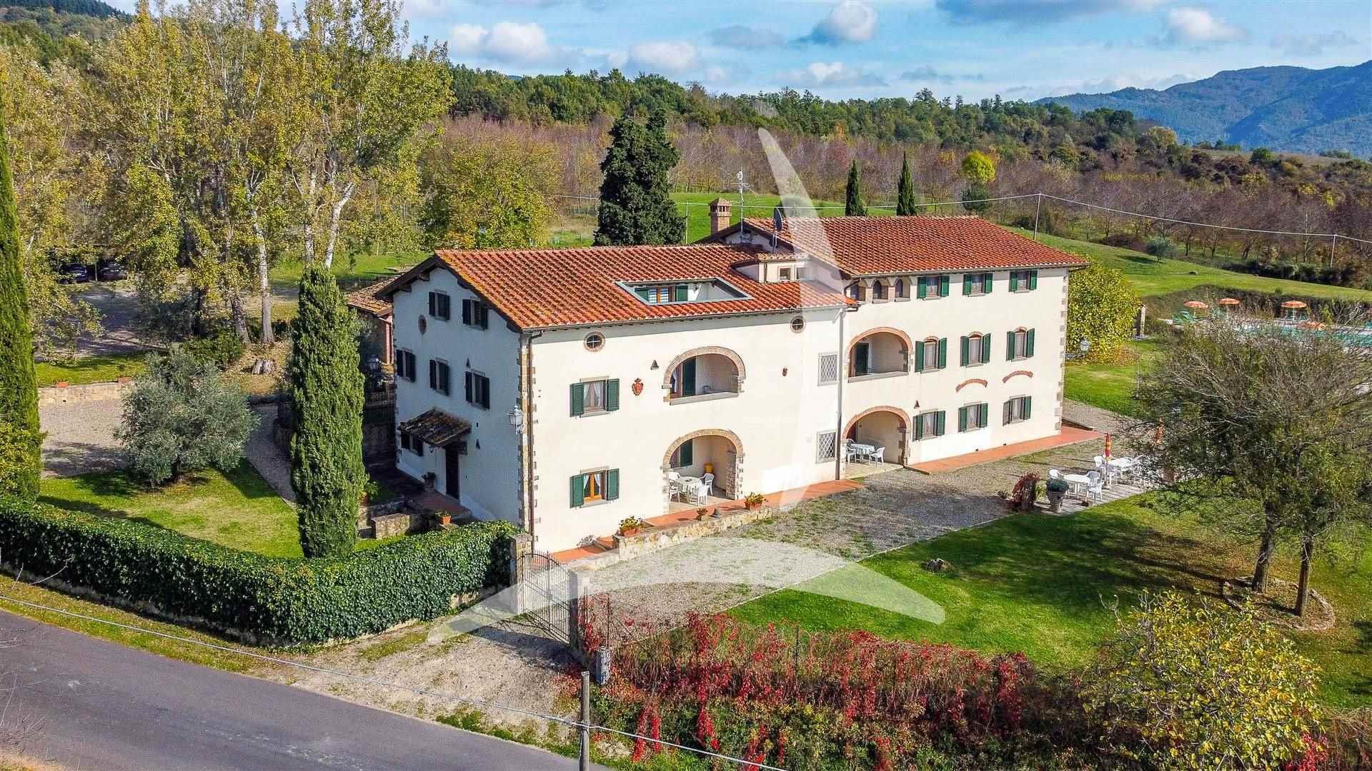 10 Bedrooms - Farmhouse - Tuscany - For Sale - A1190ta81554