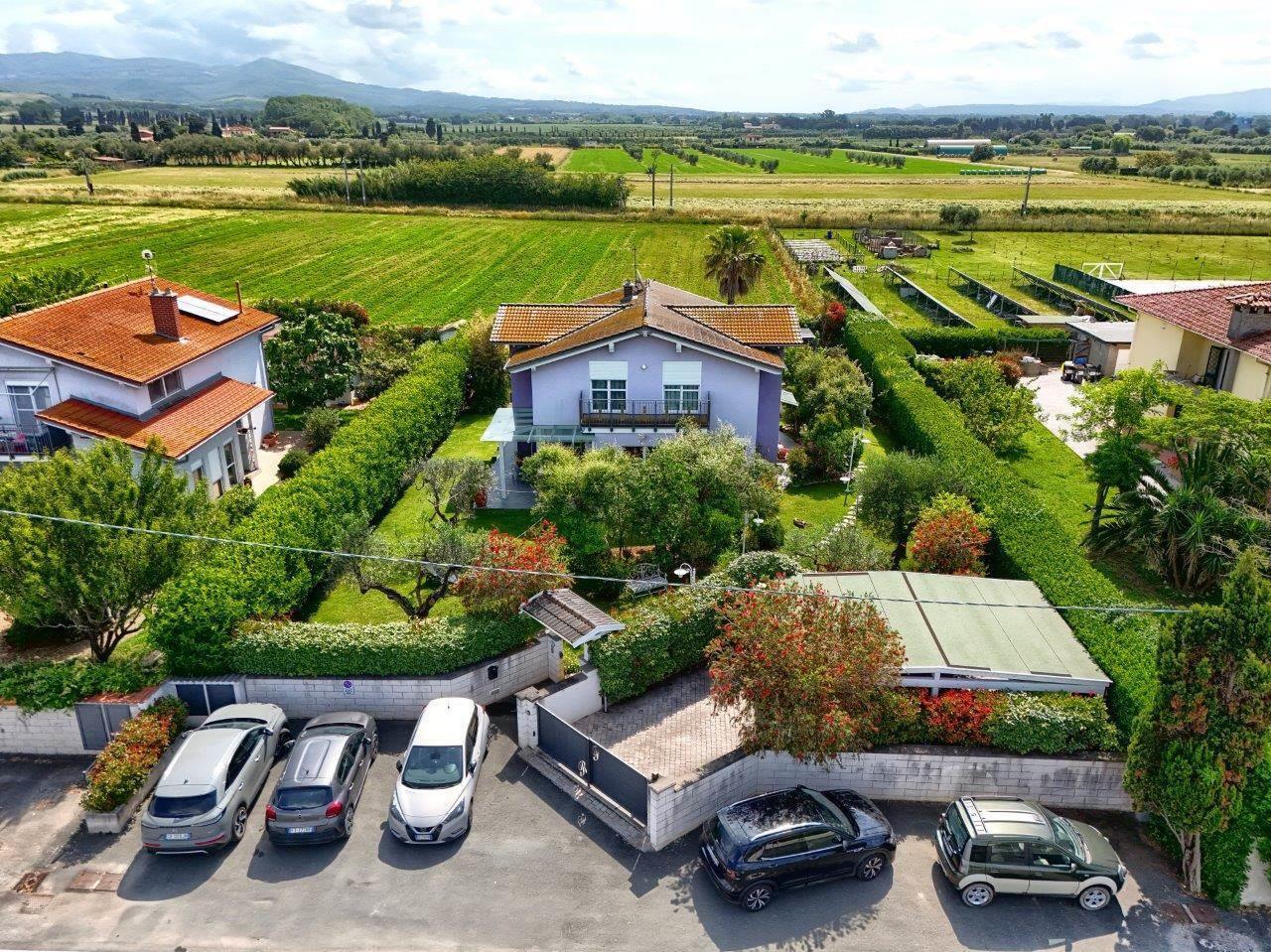 2 Bedrooms - Villa - Tuscany - For Sale - A9591mf113